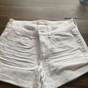 SO Favorite MIDI Size 7 white shorts